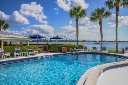 Charter Club Resort Of Naples Bay By Diamond Resorts Florida