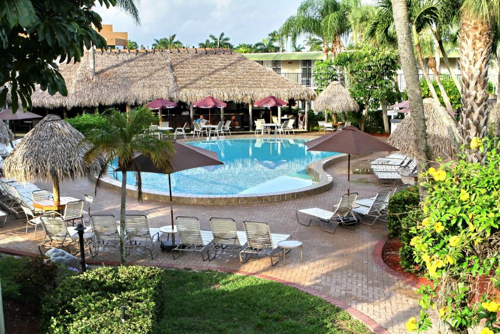 Gulfcoast Inn Naples - main image