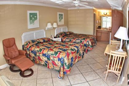 Gulfcoast Inn Naples - image 2