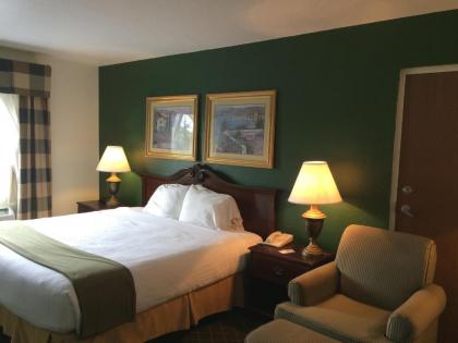 Ruskin Inn Tampa-Sun City Center - image 4