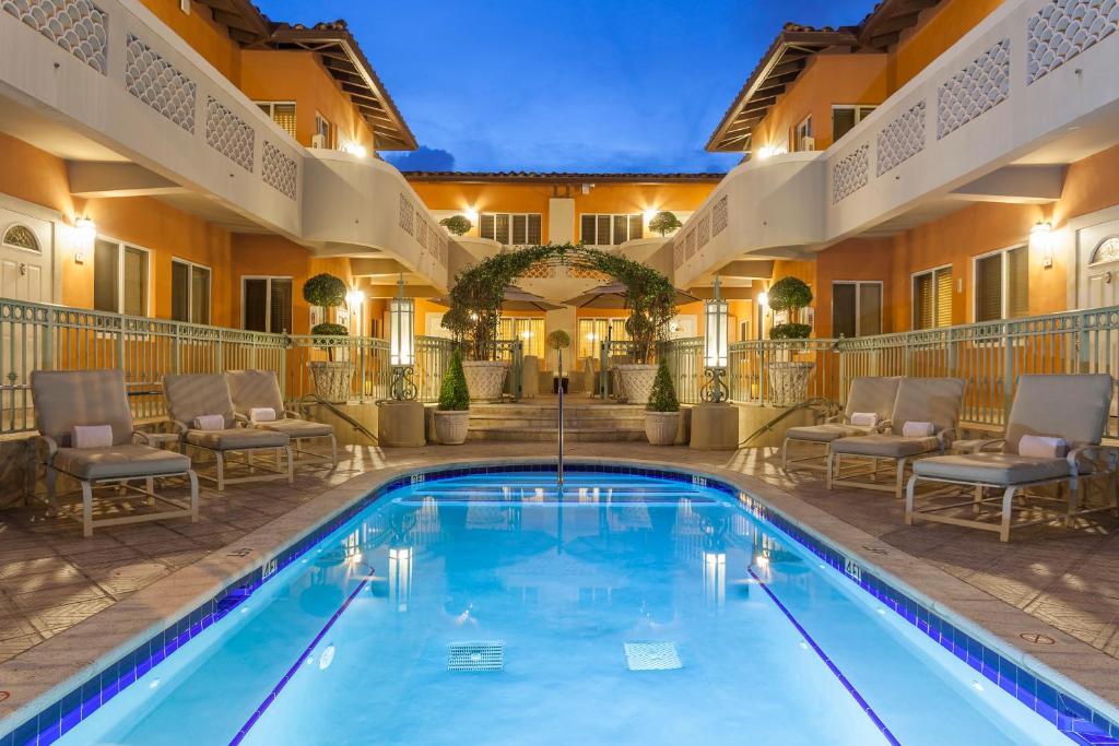 Sun Harbour Boutique Hotel - main image