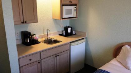 Cocoa Beach Suites Hotel - image 3
