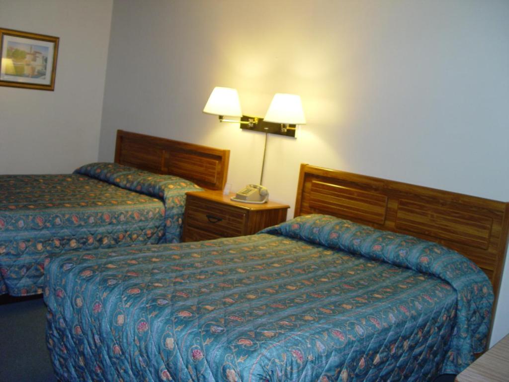 Lakeview Inn & Suites Okeechobee - image 3