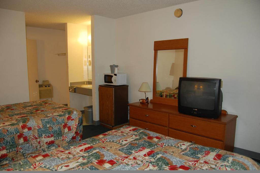 Lakeview Inn & Suites Okeechobee - image 5