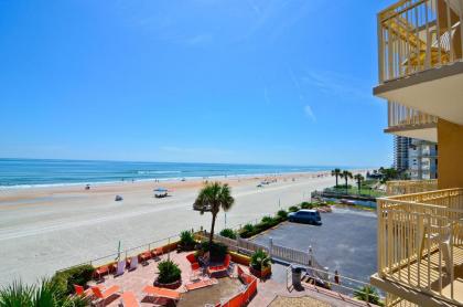 RUSHHH Daytona Beach tapestry Collection by Hilton Daytona Beach Shores Florida