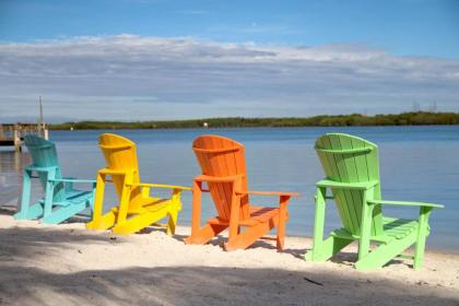 Hutchinson Island Plaza Hotel & Suites - image 5