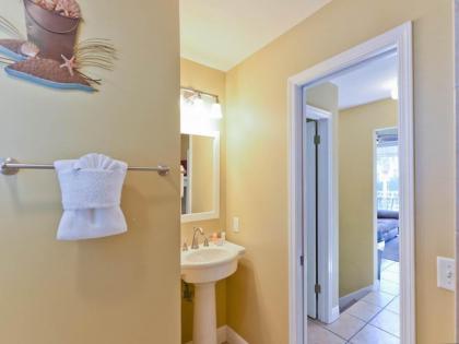 Nantucket Rainbow Cottages - image 5