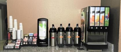 Microtel Inn & Suites by Wyndham Jacksonville Airport - image 3