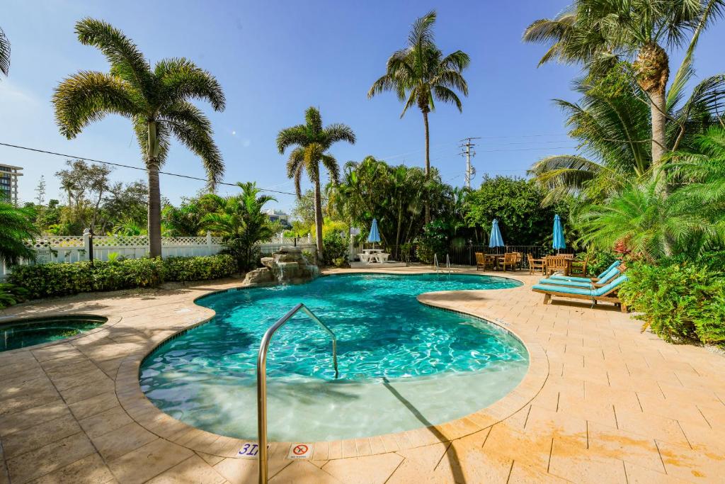 Tropical Breeze Resort - main image