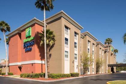 Holiday Inn Express & Suites Orlando International Airport an IHG Hotel - image 2