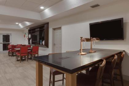 Holiday Inn Express & Suites Orlando International Airport an IHG Hotel - image 3