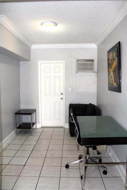 Ramona Motel - image 3