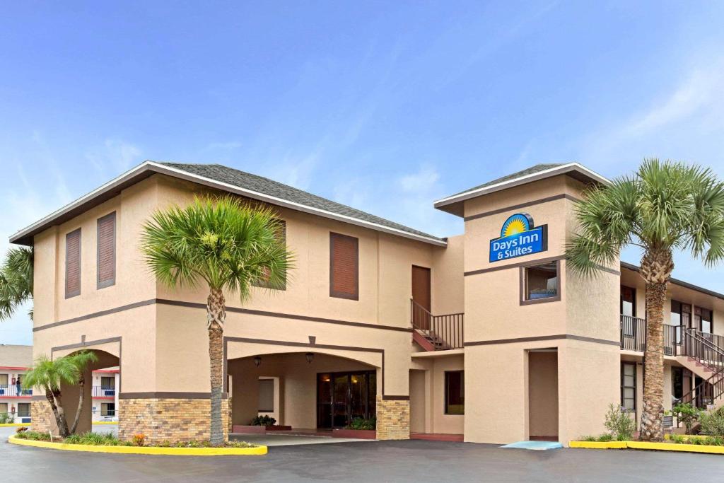 Days Inn by Wyndham Kissimmee West - main image
