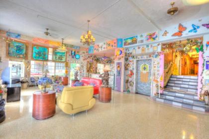 James Hotel - image 4