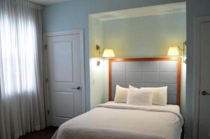 Harborside Suites At Little Harbor - image 4