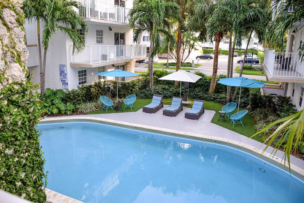 Coral Reef at Key Biscayne - main image