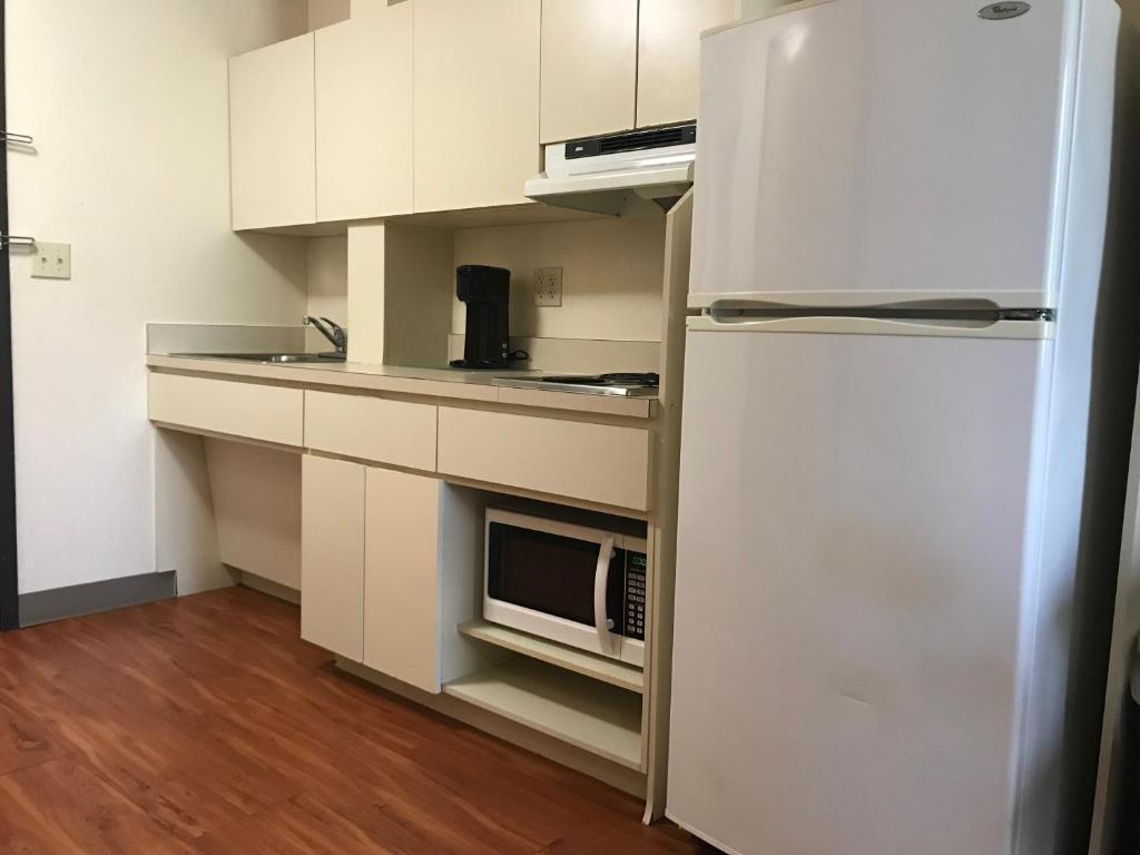 Best Studio Inn Homestead (Extended Stay) - image 2