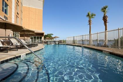 Cambria Hotel Miami Airport - Blue Lagoon - image 3
