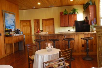 Jensen Beach Inn - image 3