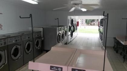 Road Runner Travel Resort - image 5