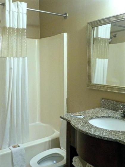 Key West Inn - Pensacola - image 2