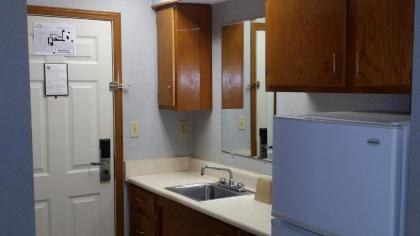 Key West Inn - Pensacola - image 4