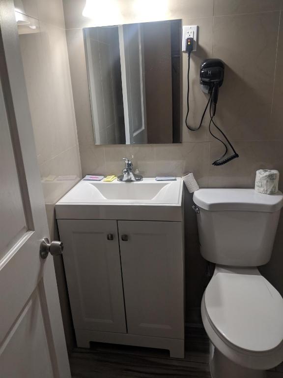 A-1 Budget Motel - image 3