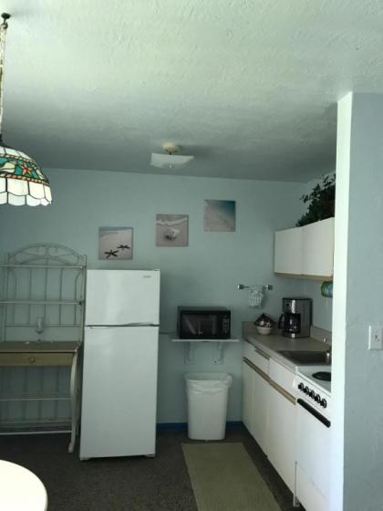 South Beach Inn - Cocoa Beach - image 5