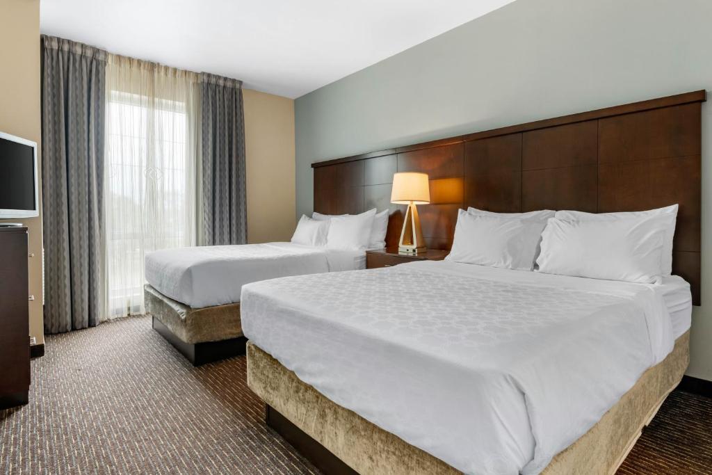 Staybridge Suites St. Petersburg FL an IHG Hotel - main image