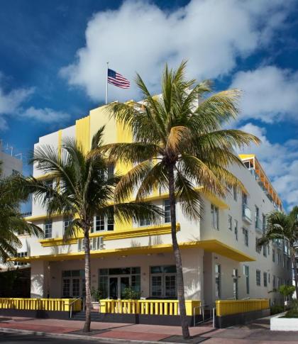 Leslie Hotel Ocean Drive - image 2