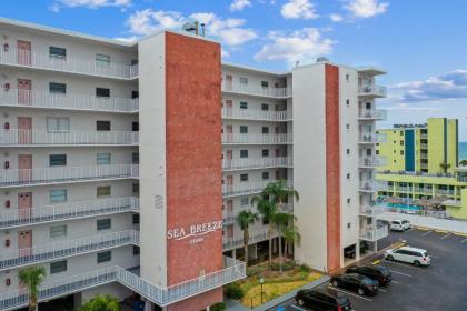 Aparthotels in madeira Beach Florida