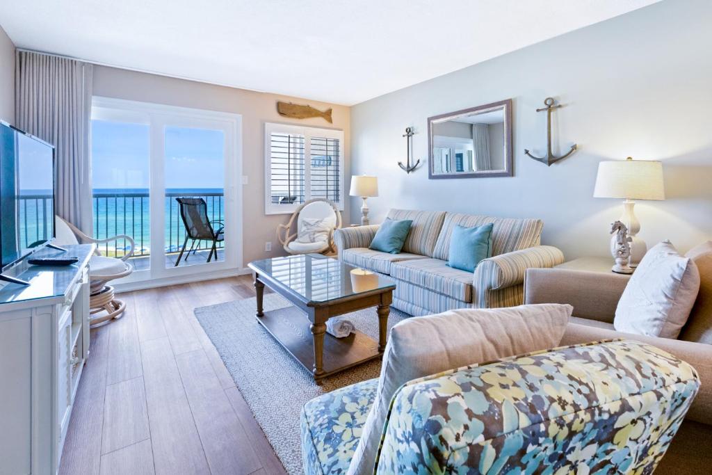 Holiday Surf & Racquet Club 710 by RealJoy - main image