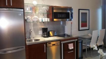 Strand Ocean Drive Suites - image 5