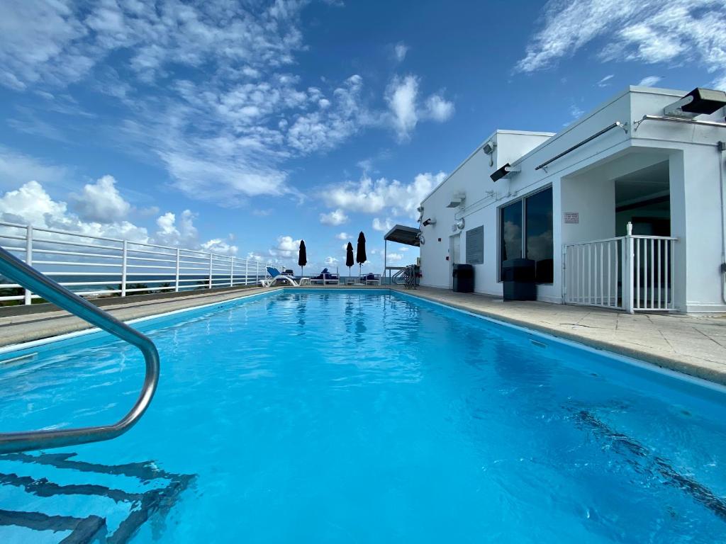 Congress by Design Suites Miami - main image
