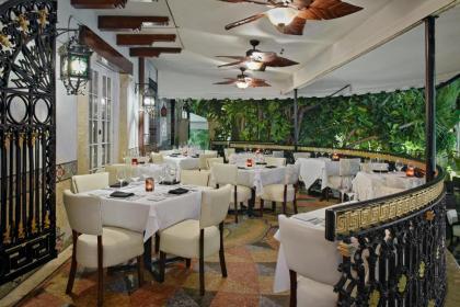 The Villa Casa Casuarina - image 3