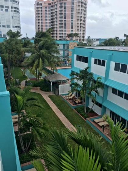 Surf Rider Resort - image 5