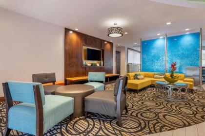 Comfort Suites Fort Lauderdale Airport South & Cruise Port - image 5