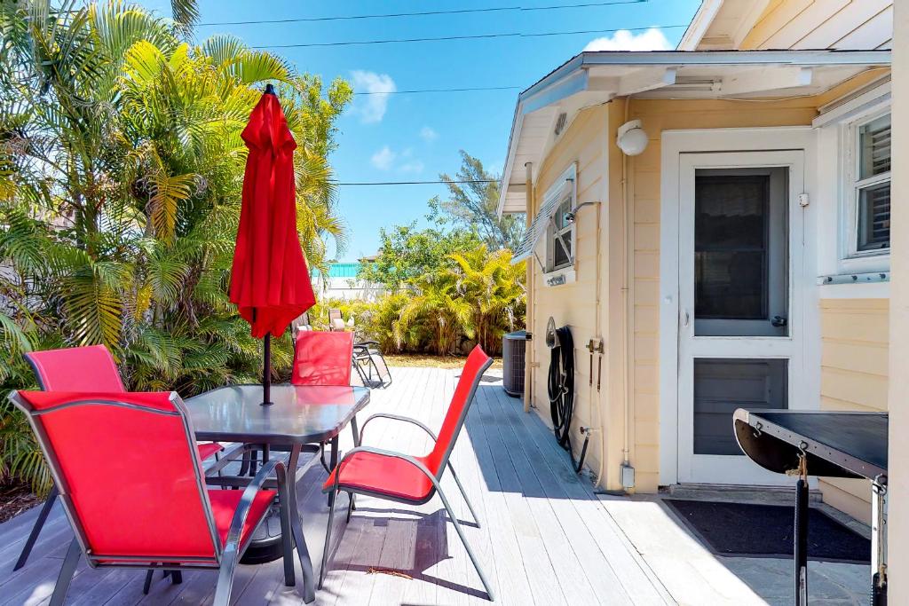 The Seashell Cottage - main image