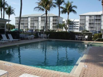 Hibiscus 844 Fort myers Beach
