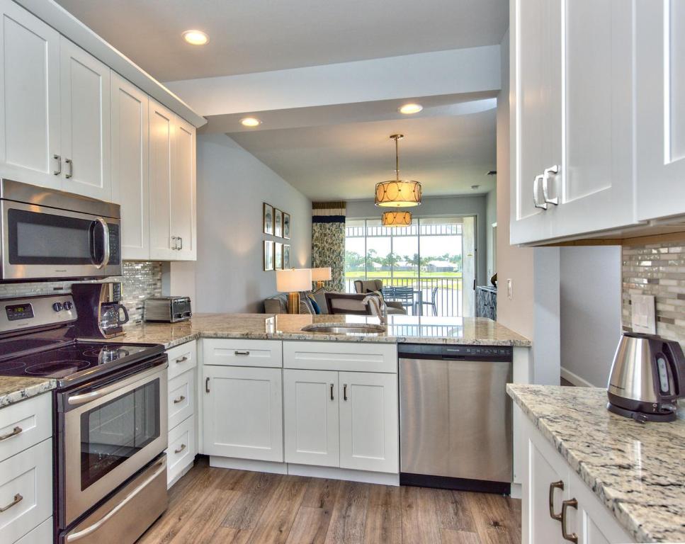 Solterra Golf Condo at the Lely Resort - image 5