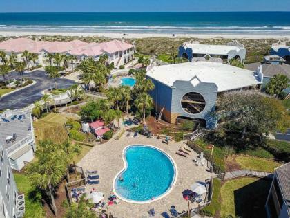 Hibiscus Resort   C202