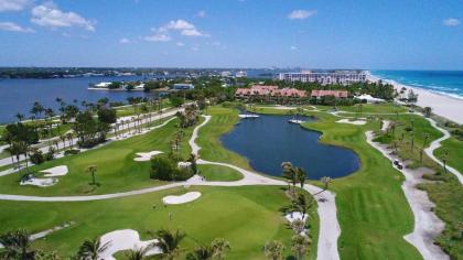 PGA Village 5 Room Golf Resort Villa by American Vacation Living - image 2