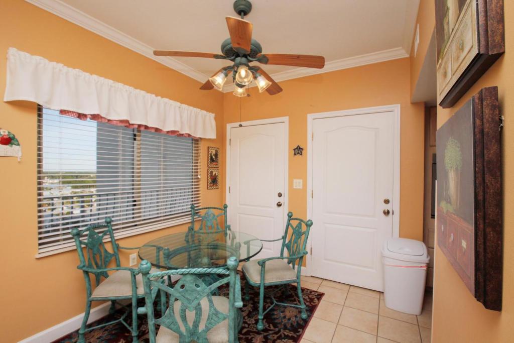 Coral Reef Resort by Panhandle Getaways - image 4