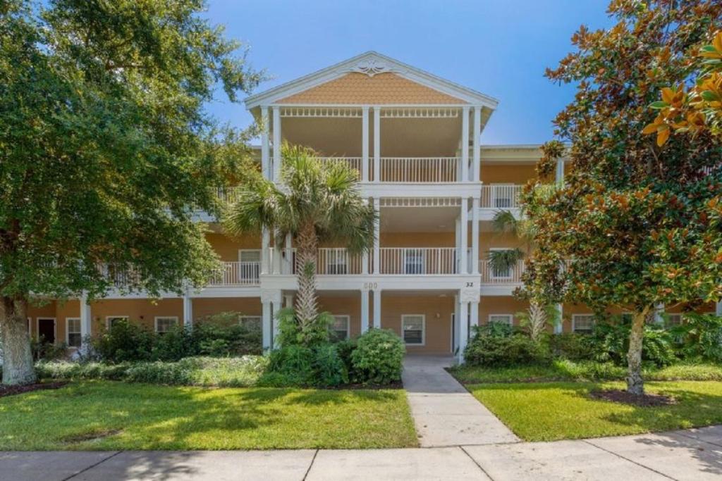 Three-Bedroom Apartment Kissimmee - image 2