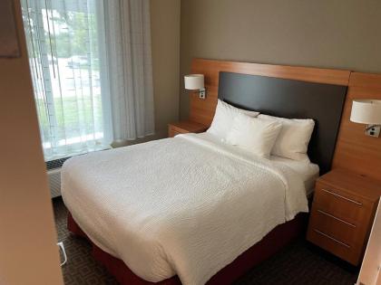 TownePlace Suites Orlando at FLAMINGO CROSSINGS® Town Center/Western Entrance - image 4
