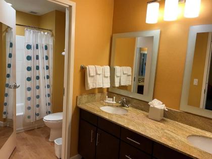 TownePlace Suites Orlando at FLAMINGO CROSSINGS® Town Center/Western Entrance - image 5