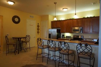 Universal Studios Area Apartment - image 2
