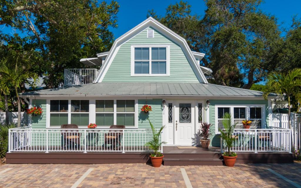 SeaGlass Inn Bed and Breakfast - main image