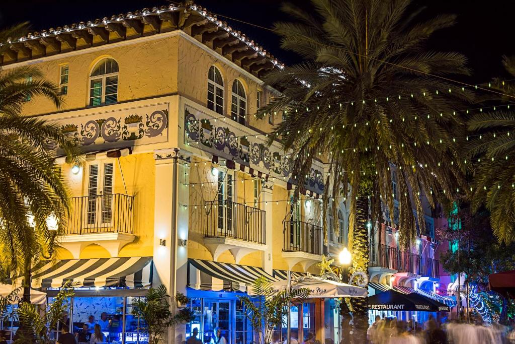 El Paseo Hotel - main image
