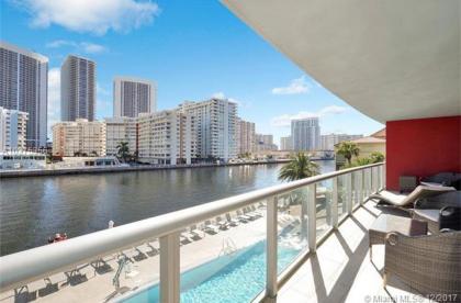 Beachwalk Resort By Miami Management - image 5